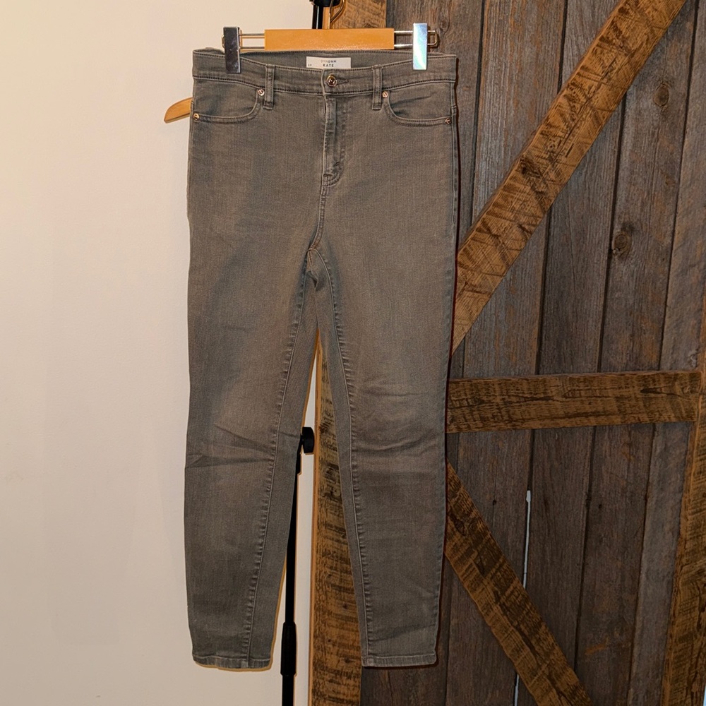 Grey kate skinny jeans by Dynamite-Size 27